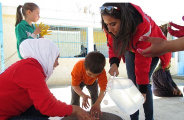 Volunteer Hygiene Promotion training in Al Koom Quneitra Syria. Source: MEREE (2015).